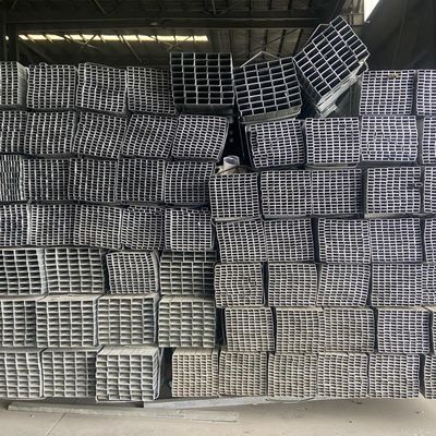 12M 길이 둥근 구간 모양 온실 준비 Z30 Z60 진열 정면 튜브 1.2-1.5mm 두께 모든 날씨 30x30mm 50x50mm
