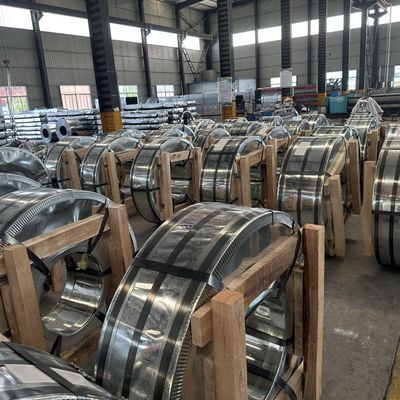 중형 단단한 진열제철 코일 0.12mm-4.0mm 맞춤형 두께 600mm-1500mm 너비 큰 스판글 Z30-275g 롤/코일